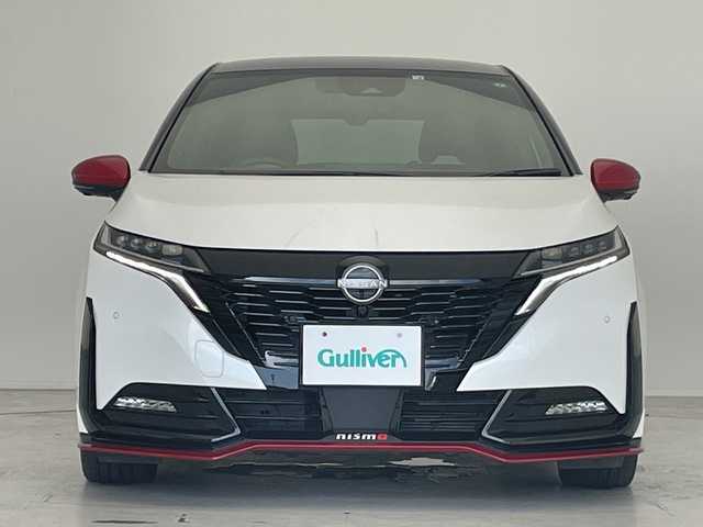 日産 オーラ ニスモ 愛知県 2022(令4)年 2.4万km ピュアホワイトパール / スーパーブラック 2トーン NISUMOエアロパーツ/純正9型ディズプレイオーディオナビ/三眼LEDヘッドライト/全方位カメラ/クルーズコントロール/コーナーセンサー/純正アルミホイール/ETC2.0/ブラインドスポットモニター/インテリジェントミラー/オートマチックハイビーム/ワイヤレス充電器/衝突軽減システム/フルセグ/Bluetooth/ステアリングスイッチ/スマートキー/プッシュスタート