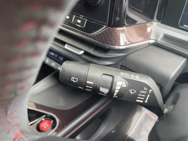 日産 オーラ ニスモ 愛知県 2022(令4)年 2.4万km ピュアホワイトパール / スーパーブラック 2トーン NISUMOエアロパーツ/純正9型ディズプレイオーディオナビ/三眼LEDヘッドライト/全方位カメラ/クルーズコントロール/コーナーセンサー/純正アルミホイール/ETC2.0/ブラインドスポットモニター/インテリジェントミラー/オートマチックハイビーム/ワイヤレス充電器/衝突軽減システム/フルセグ/Bluetooth/ステアリングスイッチ/スマートキー/プッシュスタート