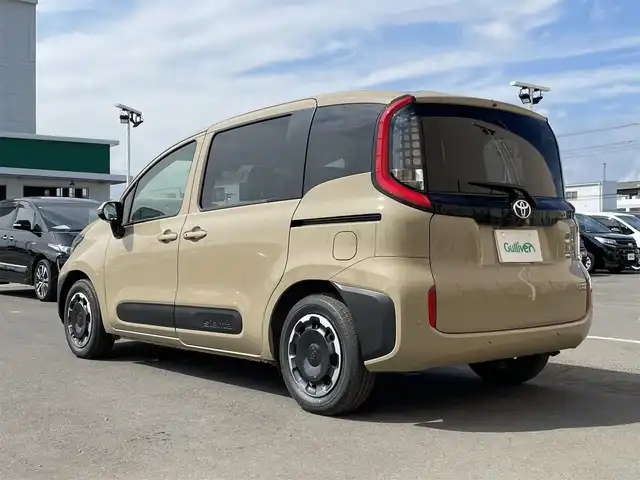 トヨタ シエンタ ハイブリッド Z 東京都 2025(令7)年 0.1万km ベージュ ワンオーナー　/純正１０型ディスプレィオーディオナビ＆フルセグ　/・BluetoothAudio/USB/・AppleCarPlay＆AndroidAuto/アラウンドビューモニター　/ブラインドスポットモニター　/純正ＬＥＤヘッドライト　/両側パワースライドドア　/ドライブレコーダー　/リアサーキューレーター/セーフティセンス/（衝突回避支援パッケージ）/・プリクラッシュセーフティ/・レーンディパーチャーアラート/・レーダークルーズコントロール/・レーントレーンシングアシスト/・アダプティブハイビームアシスト/・発進遅れ告知機能/プッシュエンジンスタート/スマートキー/保証書＆取説