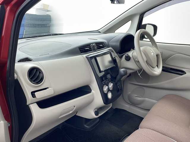 三菱 ｅＫワゴン E 兵庫県 2017(平29)年 4.5万km レッドメタリック ・社外ナビ/・Bluetooth/CD/SD/ワンセグテレビ/・4WD/・運転席シートヒーター/・ETC/・前方ドライブレコーダー/・ヘッドライトレベライザー/・社外14インチアルミホイール/・Wエアバッグ/・フロアマット/・ドアバイザー