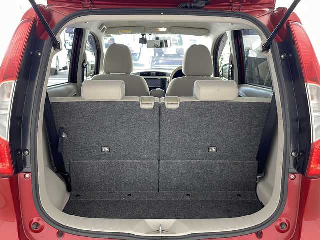 三菱 ｅＫワゴン E 兵庫県 2017(平29)年 4.5万km レッドメタリック ・社外ナビ/・Bluetooth/CD/SD/ワンセグテレビ/・4WD/・運転席シートヒーター/・ETC/・前方ドライブレコーダー/・ヘッドライトレベライザー/・社外14インチアルミホイール/・Wエアバッグ/・フロアマット/・ドアバイザー