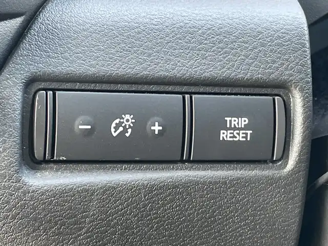 日産 ノート X 神奈川県 2021(令3)年 2万km オリーブグリーン ・福祉車両　/・助手席回転シート　/・９インチナビ　/・バックカメラ　/・Ｂｌｕｅｔｏｏｔｈ　/・フルセグＴＶ　/・ＤＶＤ　ＣＤ　/・ＥＴＣ　/・ｅ－ＰＯＷＥＲ　/・衝突被害軽減ブレーキ　/・電動パーキングブレーキ　/・ステアリングヒーター/・スマートキー/・オートエアコン