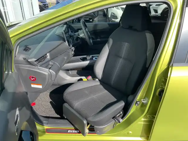 日産 ノート X 神奈川県 2021(令3)年 2万km オリーブグリーン ・福祉車両　/・助手席回転シート　/・９インチナビ　/・バックカメラ　/・Ｂｌｕｅｔｏｏｔｈ　/・フルセグＴＶ　/・ＤＶＤ　ＣＤ　/・ＥＴＣ　/・ｅ－ＰＯＷＥＲ　/・衝突被害軽減ブレーキ　/・電動パーキングブレーキ　/・ステアリングヒーター/・スマートキー/・オートエアコン