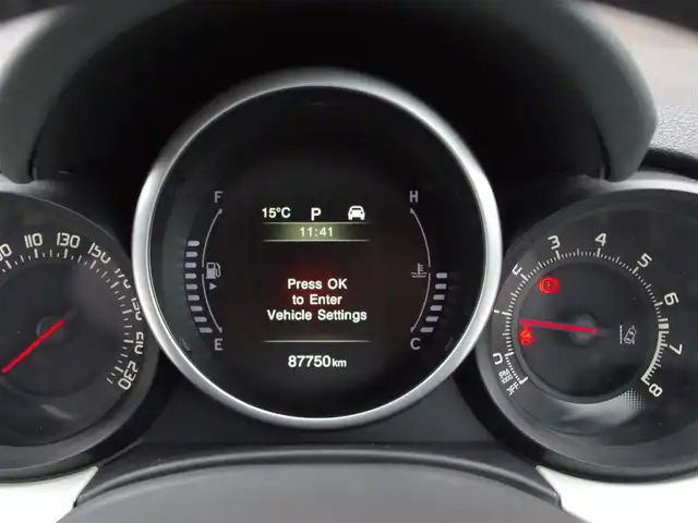 フィアット ５００Ｘ クロスプラス 埼玉県 2016(平28)年 8.8万km 白 ブラウンレザーシート/オートクルーズコントロール/パークセンサー/ブラインドスポットモニター/バックカメラ/ETC/前席シートヒーター/キャリアルーフ/Bluetooth/18インチスタッドレスタイヤ積み込み(センターキャップが欠品のため純正が判断不可)