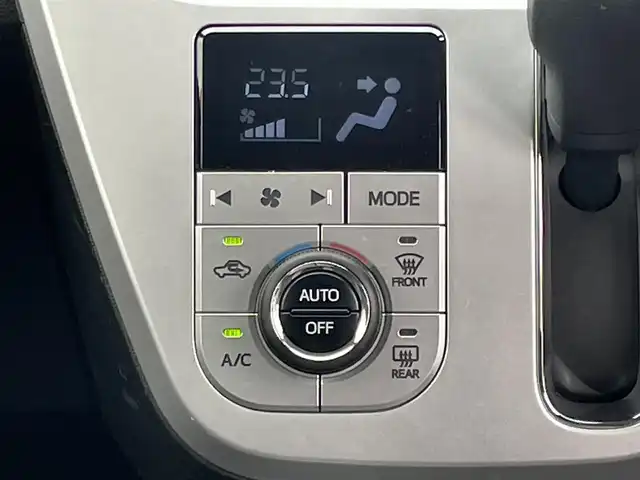 ダイハツ キャスト アクティバ X 愛知県 2018(平30)年 4万km オフビートカーキM /禁煙/ワンオーナー//ナビ/CD/DVD/USB/BT//ETC/バックカメラ//プッシュスタート/スマートキー//LEDオートライト//プッシュスタート/スマートキー//バニティミラー//シートリフター//純正フロアマット//純正ドアバイザー//ステアスイッチ/PWR//新車時保証書//取扱説明書//ナビ取説//スペアスマートキー
