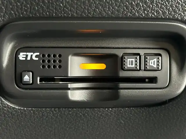 ホンダ ヴェゼル ハイブリッド Z ホンダセンシング 大阪府 2016(平28)年 5.9万km モルフォブルーP ホンダセンシング/　・衝突被害軽減システム/　・レーンキープアシスト/　・前後パーキングセンサーシステム/　・電動パーキングブレーキ/　・オートブレーキホールド/　・アダプティブクルーズコントロール/社外メモリナビ/　　CD/DVD/BT/USB/フルセグTV/バックカメラ/LEDオートライト/フォグランプ/合皮ハーフレザーシート/シートヒーター/純正17インチアルミホイール/パドルシフト/スマートキー/ETC