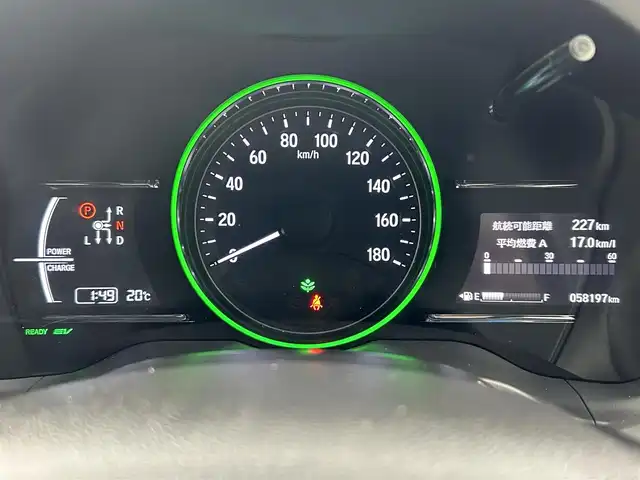 ホンダ ヴェゼル ハイブリッド Z ホンダセンシング 大阪府 2016(平28)年 5.9万km モルフォブルーP ホンダセンシング/　・衝突被害軽減システム/　・レーンキープアシスト/　・前後パーキングセンサーシステム/　・電動パーキングブレーキ/　・オートブレーキホールド/　・アダプティブクルーズコントロール/社外メモリナビ/　　CD/DVD/BT/USB/フルセグTV/バックカメラ/LEDオートライト/フォグランプ/合皮ハーフレザーシート/シートヒーター/純正17インチアルミホイール/パドルシフト/スマートキー/ETC