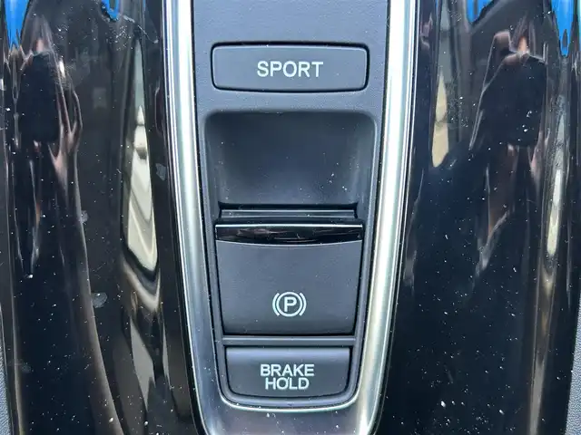 ホンダ ヴェゼル ハイブリッド Z ホンダセンシング 大阪府 2016(平28)年 5.9万km モルフォブルーP ホンダセンシング/　・衝突被害軽減システム/　・レーンキープアシスト/　・前後パーキングセンサーシステム/　・電動パーキングブレーキ/　・オートブレーキホールド/　・アダプティブクルーズコントロール/社外メモリナビ/　　CD/DVD/BT/USB/フルセグTV/バックカメラ/LEDオートライト/フォグランプ/合皮ハーフレザーシート/シートヒーター/純正17インチアルミホイール/パドルシフト/スマートキー/ETC