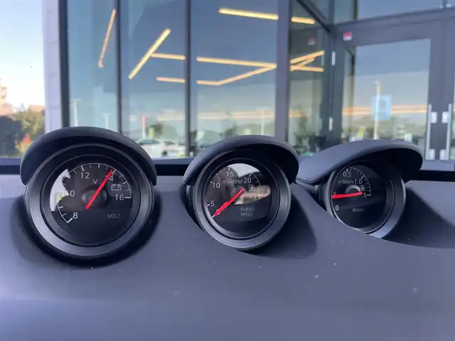 日産 フェアレディ Ｚ ニスモ 東京都 2025(令7)年 0.1万km グレー 純正9インチナビ/バックカメラ/ビルトインETC2.0/ドライブレコーダー/BOSEサウンドスピーカー/パドルシフト/3連サブメーター/NISMO専用アドバンスドドライブアシストディスプレイ/NISMO専用フロントバンパー＆グリル/NISMO専用レイズ製19インチアルミ鍛造ホイール/NISMO専用リアバンパー/NISMO専用レカロシート/インテリジェント クルーズコントロール/インテリジェント FCW（前方衝突予測警報）/インテリジェント エマージェンシーブレーキ/踏み間違い衝突防止アシストLDW（車線逸脱警報）/BSW（後側方車両検知警報）/RCTA（後退時車両検知警報）/フロント&バックソナー/LEDヘッドライト/スマートキー