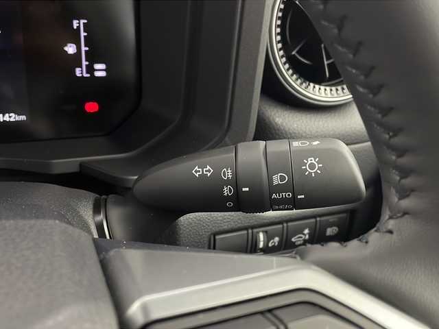 トヨタ ランドクルーザー ２５０ VX 栃木県 2024(令6)年 0.9万km プラチナホワイトパールマイカ ・サンルーフ/・４WD/・純正12.3インチメモリナビ/（フルセグＴＶ・Bluetooth・USB）/・パノラミックビューモニター/・デジタルインナーミラー/・セーフティセンス/・プリクラッシュセーフティ/・レーンディパーチャーアラート/・オートマチックハイビーム/・ドライバー異常時対応システム/・プロアクティブドライビングアシスト/・発進遅れ告知機能/・レーントレーシングアシスト/・レーダークルーズコントロール/・ロードサインアシスト/・パワーバックドア/・ブラインドスポットモニター/・LEDヘッドライト/・スマートキー/・ビルトインETC2.0/・前後ドライブレコーダー/・D席パワーシート/・黒レザーシート/・前席シートヒーター/・ハンドルヒーター/・前席エアシート/・リアクロストラフィックアラート/・リアカメラディテクション/・車両接近サポート/・横滑り防止機能/・保証書