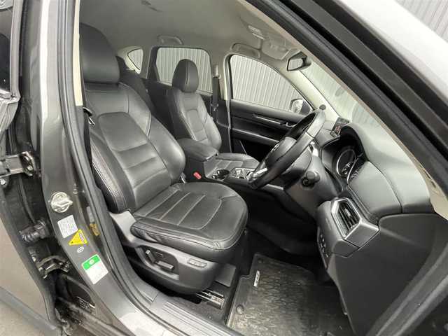 マツダ ＣＸ－５ XD Lパッケージ 広島県 2017(平29)年 4.6万km マシーングレープレミアムM 純正メーカーナビ/BOSEサウンドシステム/純正17インチアルミホイール/ステアリングヒーター/シートヒーター/バックカメラ/サイドカメラ/パワーバックドア/パワーシート/コーナーセンサー/ETC/スマートキー/プッシュスタート/クルーズコントロール