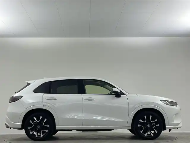 ホンダ ＺＲ－Ｖ Z 埼玉県 2024(令6)年 0.5万km プラチナホワイトパール ＢＯＳＥ　純正９型ナビ　全方位　温シート　ＢＳＭ　ＥＴＣ　ドライブレコーダー　メモリー付パワーシート　レザーシート　ダウンヒルアシストコントロール　電動リアゲート　レーダークルーズコントロール