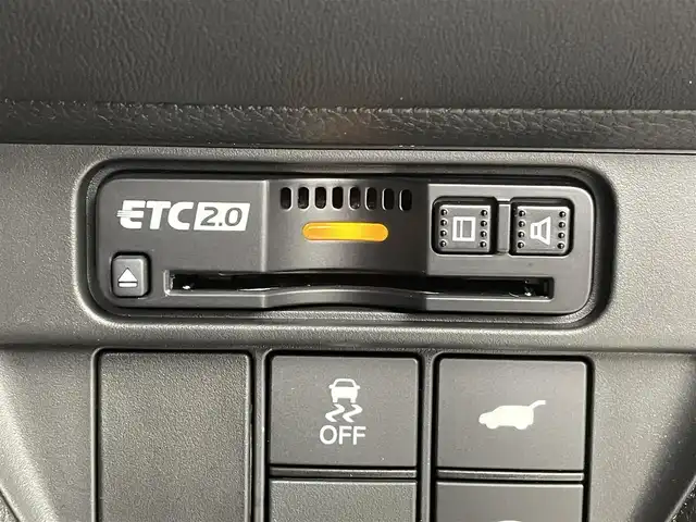 ホンダ ＺＲ－Ｖ Z 埼玉県 2024(令6)年 0.5万km プラチナホワイトパール ＢＯＳＥ　純正９型ナビ　全方位　温シート　ＢＳＭ　ＥＴＣ　ドライブレコーダー　メモリー付パワーシート　レザーシート　ダウンヒルアシストコントロール　電動リアゲート　レーダークルーズコントロール