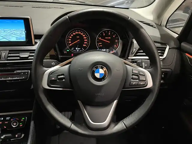 ＢＭＷ ２１８ｄ xDriveアクティブツアラー ラグジュアリー 道央・札幌 2017(平29)年 3.8万km アルピンホワイトⅢ コンフォートパッケージ/　・オートマチックテールゲート/　・コンフォートアクセス/　・ライトパッケージ/パーキングサポートパッケージ/　・バックカメラ/　・PDC/純正HDDナビ/USB/BT/衝突警告/車線逸脱警告/LEDヘッドライト/社外ドライブレコーダー