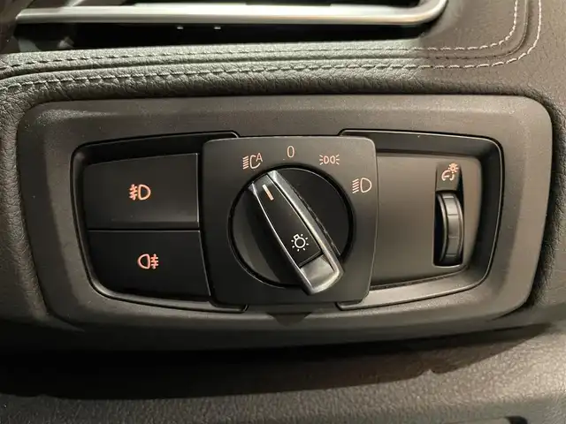 ＢＭＷ ２１８ｄ xDriveアクティブツアラー ラグジュアリー 道央・札幌 2017(平29)年 3.8万km アルピンホワイトⅢ コンフォートパッケージ/　・オートマチックテールゲート/　・コンフォートアクセス/　・ライトパッケージ/パーキングサポートパッケージ/　・バックカメラ/　・PDC/純正HDDナビ/USB/BT/衝突警告/車線逸脱警告/LEDヘッドライト/社外ドライブレコーダー