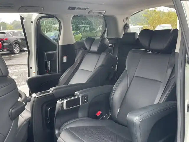 トヨタ ヴェルファイア Z Gエディション 千葉県 2018(平30)年 4.3万km ホワイトパールクリスタルシャイン ９型ナビＮＳＺＴ－Ｙ６６Ｔ　フリップダウンモニター　皮シート　エアシート　シートヒーター　ＥＴＣ　ＢＴ　両側パワースライドドア　電動リアドア　１８インチＡＷ　ＬＥＤライト　オートライト　車高調