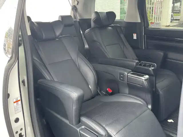 トヨタ ヴェルファイア Z Gエディション 千葉県 2018(平30)年 4.3万km ホワイトパールクリスタルシャイン ９型ナビＮＳＺＴ－Ｙ６６Ｔ　フリップダウンモニター　皮シート　エアシート　シートヒーター　ＥＴＣ　ＢＴ　両側パワースライドドア　電動リアドア　１８インチＡＷ　ＬＥＤライト　オートライト　車高調