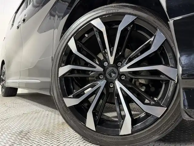 トヨタ アルファードハイブリット SR Cパッケージ 大阪府 2020(令2)年 4.2万km ブラック モデリスタフルエアロ　サンルーフ　デジタルインナーミラー　BSM　モデリスタAW　AC100W　フリップダウンモニター　ナビキット　CD/DVDデッキ　パワーバックドア　衝突軽減ブレーキ　パワーシート