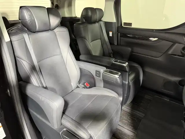 トヨタ アルファードハイブリット SR Cパッケージ 大阪府 2020(令2)年 4.2万km ブラック モデリスタフルエアロ　サンルーフ　デジタルインナーミラー　BSM　モデリスタAW　AC100W　フリップダウンモニター　ナビキット　CD/DVDデッキ　パワーバックドア　衝突軽減ブレーキ　パワーシート