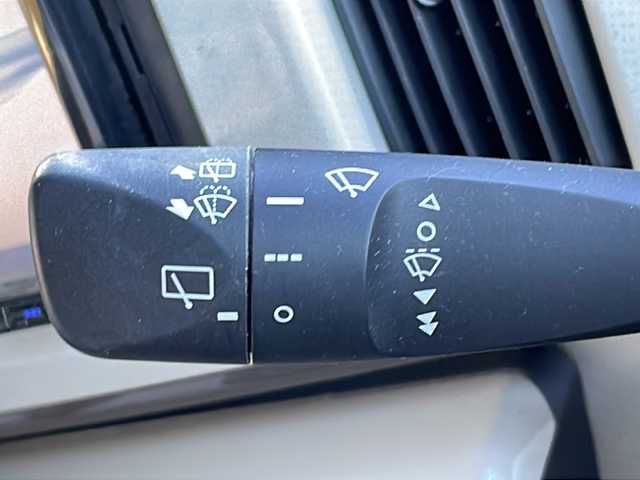 ダイハツ ムーヴ キャンバス G メイクアッフ SA Ⅱ 岐阜県 2017(平29)年 4.9万km パールホワイトⅢ/ナチュラルベージュマイカメタリック 2トーン 禁煙車/社外ナビ/両側パワースライドドア/レーンキープアシスト/衝突軽減ブレーキ/バックカメラ/後方センサー/社外ETC/盗難防止/純正フロアマット/ドアバイザー/プッシュスタート/フォグライト/LEDヘッドライト/オートライト/オートエアコン/スマートキー/スペアキー