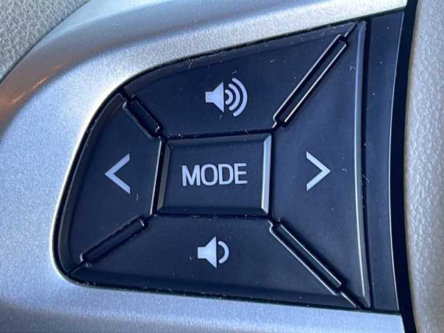 ダイハツ ムーヴ キャンバス G メイクアッフ SA Ⅱ 岐阜県 2017(平29)年 4.9万km パールホワイトⅢ/ナチュラルベージュマイカメタリック 2トーン 禁煙車/社外ナビ/両側パワースライドドア/レーンキープアシスト/衝突軽減ブレーキ/バックカメラ/後方センサー/社外ETC/盗難防止/純正フロアマット/ドアバイザー/プッシュスタート/フォグライト/LEDヘッドライト/オートライト/オートエアコン/スマートキー/スペアキー