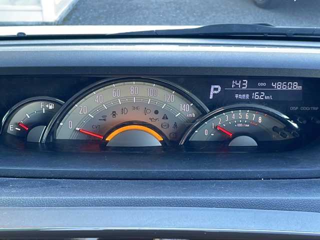 ダイハツ ムーヴ キャンバス G メイクアッフ SA Ⅱ 岐阜県 2017(平29)年 4.9万km パールホワイトⅢ/ナチュラルベージュマイカメタリック 2トーン 禁煙車/社外ナビ/両側パワースライドドア/レーンキープアシスト/衝突軽減ブレーキ/バックカメラ/後方センサー/社外ETC/盗難防止/純正フロアマット/ドアバイザー/プッシュスタート/フォグライト/LEDヘッドライト/オートライト/オートエアコン/スマートキー/スペアキー