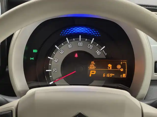 スズキ ワゴンＲ スマイル HYBRID S 三重県 2023(令5)年 0.7万km オフブルーメタリック/ホワイト2トーン マイルドハイブリッド/FF/インパネCVT/純正 8インチナビ CN-HZ885/（FM/AM/CD/DVD/iPod/USB/SD/MEMORY MUSIC/Bluetooth/TV/CarPlay/AndroidAuto）/【OP】全方位モニター/両側パワースライドドア/ビルトイン ETC/安全/・デュアルカメラブレーキサポート/・車線逸脱警報機能/・ふらつき警報/・リヤパーキングセンサー/・誤発進抑制機能/・後方誤発進抑制機能/・後退時ブレーキアシスト/など/装備/・【OP】2トーンルーフパッケージ：オフブルーメタリック/ホワイト2トーン［DAD］/・シートヒーター（D）/・オートエアコン/・オートライト/・ハイビームアシスト/・プッシュスタート/・ステアリングスイッチ/・充電用USBジャック（type-A x2）/・ベンチシート/・純正ホイールキャップ（14インチスチールホイール）/・保/取/・スマートキーx2/など