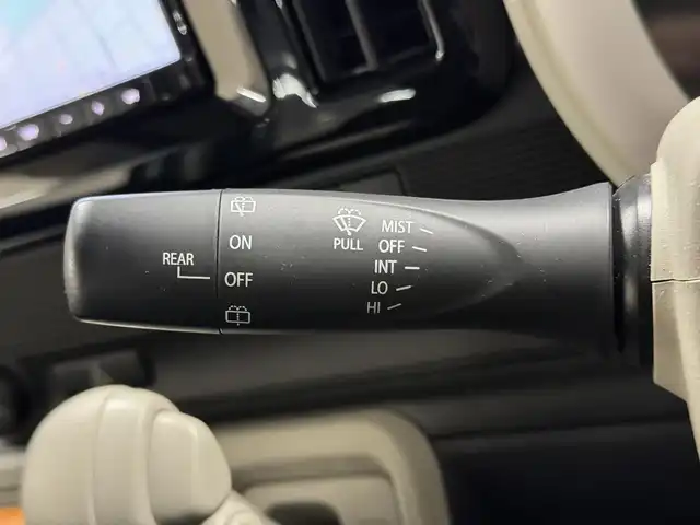スズキ ワゴンＲ スマイル HYBRID S 三重県 2023(令5)年 0.7万km オフブルーメタリック/ホワイト2トーン マイルドハイブリッド/FF/インパネCVT/純正 8インチナビ CN-HZ885/（FM/AM/CD/DVD/iPod/USB/SD/MEMORY MUSIC/Bluetooth/TV/CarPlay/AndroidAuto）/【OP】全方位モニター/両側パワースライドドア/ビルトイン ETC/安全/・デュアルカメラブレーキサポート/・車線逸脱警報機能/・ふらつき警報/・リヤパーキングセンサー/・誤発進抑制機能/・後方誤発進抑制機能/・後退時ブレーキアシスト/など/装備/・【OP】2トーンルーフパッケージ：オフブルーメタリック/ホワイト2トーン［DAD］/・シートヒーター（D）/・オートエアコン/・オートライト/・ハイビームアシスト/・プッシュスタート/・ステアリングスイッチ/・充電用USBジャック（type-A x2）/・ベンチシート/・純正ホイールキャップ（14インチスチールホイール）/・保/取/・スマートキーx2/など