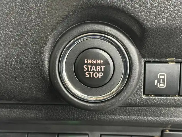 スズキ ワゴンＲ スマイル HYBRID S 三重県 2023(令5)年 0.7万km オフブルーメタリック/ホワイト2トーン マイルドハイブリッド/FF/インパネCVT/純正 8インチナビ CN-HZ885/（FM/AM/CD/DVD/iPod/USB/SD/MEMORY MUSIC/Bluetooth/TV/CarPlay/AndroidAuto）/【OP】全方位モニター/両側パワースライドドア/ビルトイン ETC/安全/・デュアルカメラブレーキサポート/・車線逸脱警報機能/・ふらつき警報/・リヤパーキングセンサー/・誤発進抑制機能/・後方誤発進抑制機能/・後退時ブレーキアシスト/など/装備/・【OP】2トーンルーフパッケージ：オフブルーメタリック/ホワイト2トーン［DAD］/・シートヒーター（D）/・オートエアコン/・オートライト/・ハイビームアシスト/・プッシュスタート/・ステアリングスイッチ/・充電用USBジャック（type-A x2）/・ベンチシート/・純正ホイールキャップ（14インチスチールホイール）/・保/取/・スマートキーx2/など