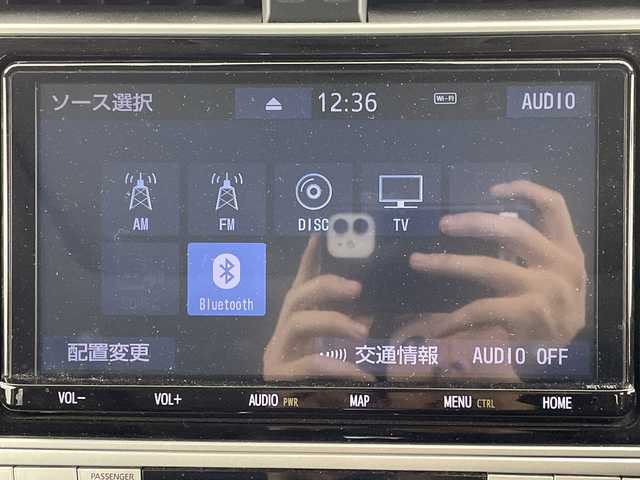 トヨタ ランドクルーザー プラド TX Lパッケージ ブラックED 大阪府 2020(令2)年 1.9万km ブラック トヨタセーフティセンス/　・レーンディパーチャーアラート　LDA/　・プリクラッシュセーフティ　PCS/　・ロードサインアシスト　RSA/　・先行車発進/レーダークルーズコントロール/サンルーフ/純正9インチメモリーナビ/　CD/DVD/Bluetooth/フルセグTV/バックカメラ/レザーシート/前席パワーシート/前席シートヒーター／エアシート/LEDオートライト/フォグランプ/オートマチックハイビーム/ビルトインETC/電動格納サードシートコーナーセンサー/フロアマット