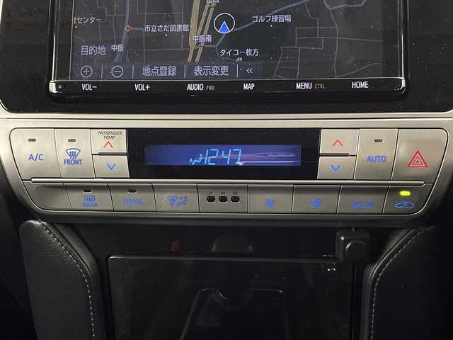 トヨタ ランドクルーザー プラド TX Lパッケージ ブラックED 大阪府 2020(令2)年 1.9万km ブラック トヨタセーフティセンス/　・レーンディパーチャーアラート　LDA/　・プリクラッシュセーフティ　PCS/　・ロードサインアシスト　RSA/　・先行車発進/レーダークルーズコントロール/サンルーフ/純正9インチメモリーナビ/　CD/DVD/Bluetooth/フルセグTV/バックカメラ/レザーシート/前席パワーシート/前席シートヒーター／エアシート/LEDオートライト/フォグランプ/オートマチックハイビーム/ビルトインETC/電動格納サードシートコーナーセンサー/フロアマット