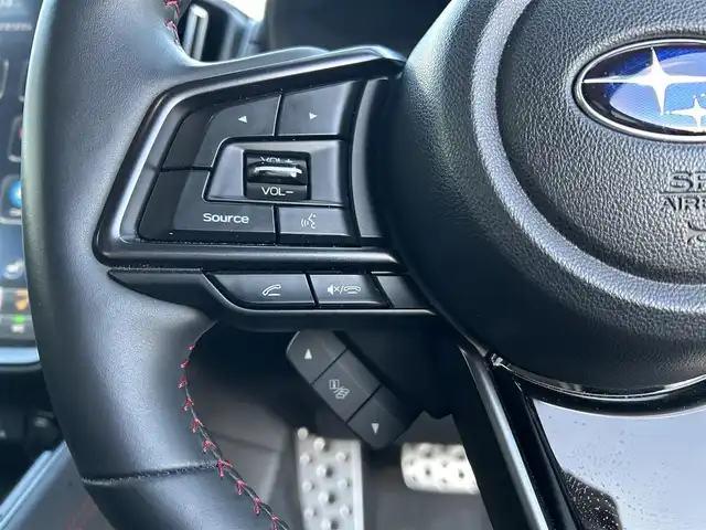 スバル レヴォーグ STIスポーツ EX ブラックインテリアセレ 奈良県 2024(令6)年 2.1万km マグネタイトグレーメタリック ワンオーナー/ハーマンカードン/メーカーナビ/フルセグTV/BT/AppleCarPlay/AndroidAuto/USB/全方位/バックカメラ/アイサイト/全車速追従機能付クルーズコントロール/車線中央維持・先行者追従操舵機能/プリクラッシュブレーキ/車線逸脱抑制機能/前後誤発信抑制制御/車線逸脱/ふらつき警報/青信号/先行者発進お知らせ/RAB/SRVD/SRH/ADB/アイサイトX/渋滞時ハンズオフ/発進アシスト/アクティブレーンチェンジアシスト/カーブ前/料金所前速度制御/デジタルインナーミラー/ハーフレザーシート/シートヒーター/純正フロアマット/前後ドラレコ/ETC/電動リアゲート