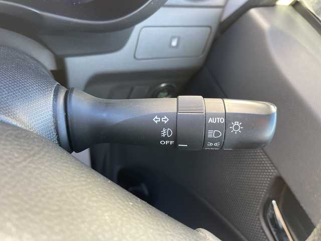 スバル ステラ カスタム RS 山形県 2013(平25)年 9.9万km パールホワイトⅢ MOMOステアリング/社外CDオーディオ/アイドリングストップ/スマートキー/プッシュスタート/サマータイヤ積込み