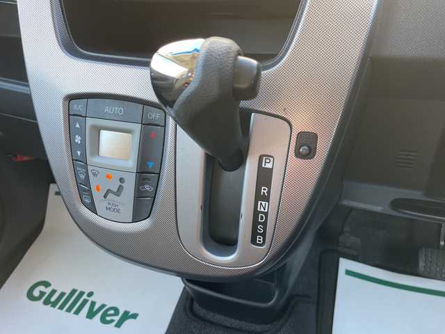 スバル ステラ カスタム RS 山形県 2013(平25)年 9.9万km パールホワイトⅢ MOMOステアリング/社外CDオーディオ/アイドリングストップ/スマートキー/プッシュスタート/サマータイヤ積込み