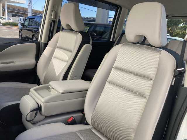 日産 セレナ ハイウェイスター プロパイロットED 三重県 2017(平29)年 12.1万km ブリリアントホワイトパール (株)IDOMが運営する【じしゃロン四日市店】の自社ローン対象車両になります。こちらは現金ご利用時の価格です。自社ローンご希望の方は別途その旨お申付け下さい。/純正SDナビ（CD/DVD/AM/FM）/フルセグTV/両側パワースライドドア/プロパイロット/衝突軽減システム/レーダークルーズコントロール/バックカメラ/前後コーナーセンサー/プッシュスタート/ETC