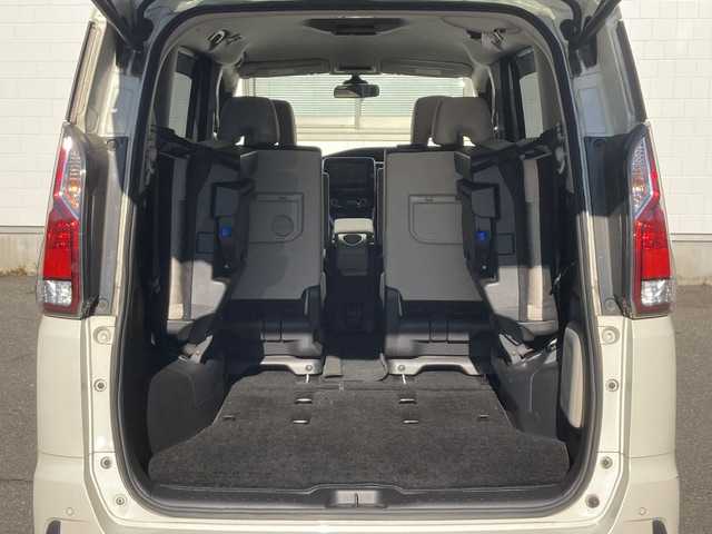 日産 セレナ ハイウェイスター プロパイロットED 三重県 2017(平29)年 12.1万km ブリリアントホワイトパール (株)IDOMが運営する【じしゃロン四日市店】の自社ローン対象車両になります。こちらは現金ご利用時の価格です。自社ローンご希望の方は別途その旨お申付け下さい。/純正SDナビ（CD/DVD/AM/FM）/フルセグTV/両側パワースライドドア/プロパイロット/衝突軽減システム/レーダークルーズコントロール/バックカメラ/前後コーナーセンサー/プッシュスタート/ETC