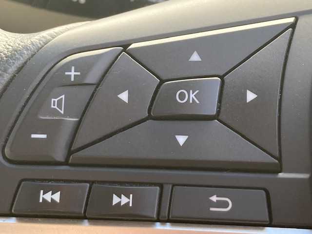 日産 セレナ ハイウェイスター プロパイロットED 三重県 2017(平29)年 12.1万km ブリリアントホワイトパール (株)IDOMが運営する【じしゃロン四日市店】の自社ローン対象車両になります。こちらは現金ご利用時の価格です。自社ローンご希望の方は別途その旨お申付け下さい。/純正SDナビ（CD/DVD/AM/FM）/フルセグTV/両側パワースライドドア/プロパイロット/衝突軽減システム/レーダークルーズコントロール/バックカメラ/前後コーナーセンサー/プッシュスタート/ETC