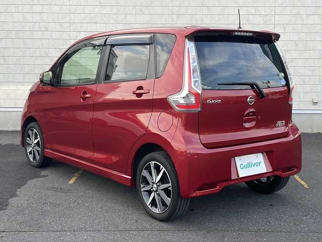 日産 デイズ ハイウェイスターG ターボ 茨城県 2017(平29)年 4.2万km スパークリングレッドM 純正ナビ　フルセグ/CD/BT/ラジオ/アラウンドビューモニター/クルーズコントロール/エマージェンシーブレーキ/純正フロアマット/電格ミラー/オートライト/オートハイビーム/フォグランプ/ETC/スマートキー/アイドリングストップ/プッシュスタート