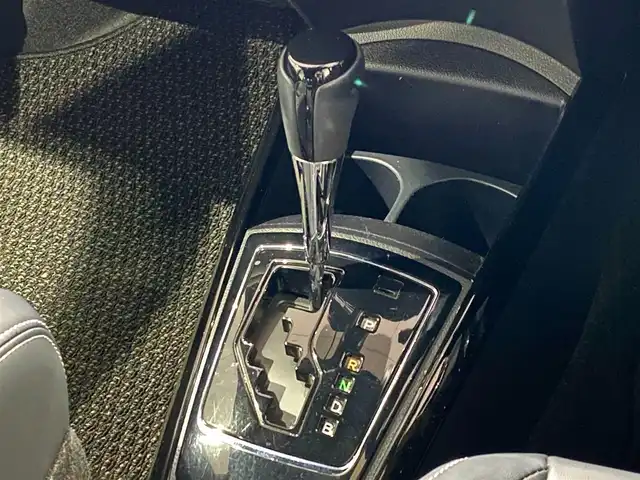 トヨタ カローラ フィールダー ハイブリッドG ダブルバイビー 岐阜県 2018(平30)年 5.1万km センシュアルレッドマイカ ワンオーナー/純正SDナビ(NSZT-W66T)/フルセグTV/Bluetooth/CD/DVD/トヨタセーフティセンス/・プリクラッシュセーフティシステム/・レーンディパーチャーアラート/・オートマチックハイビーム/・先行車発進告知機能/クルーズコントロール/クリアランスソナー/純正ドライブレコーダー(DRT-H66A)/バックカメラ/ハーフレザーシート/オートライト/LEDヘッドライト/純正１６インチＡＷ/純正フロアマット/スペアキー/スマートキー