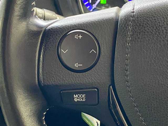 トヨタ カローラ フィールダー ハイブリッドG ダブルバイビー 岐阜県 2018(平30)年 5.1万km センシュアルレッドマイカ ワンオーナー/純正SDナビ(NSZT-W66T)/フルセグTV/Bluetooth/CD/DVD/トヨタセーフティセンス/・プリクラッシュセーフティシステム/・レーンディパーチャーアラート/・オートマチックハイビーム/・先行車発進告知機能/クルーズコントロール/クリアランスソナー/純正ドライブレコーダー(DRT-H66A)/バックカメラ/ハーフレザーシート/オートライト/LEDヘッドライト/純正１６インチＡＷ/純正フロアマット/スペアキー/スマートキー