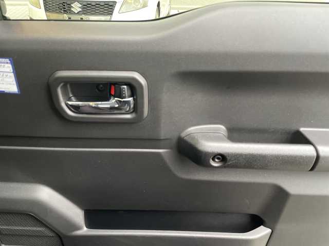 スズキ ジムニー XC 兵庫県 2018(平30)年 5.3万km ブルーイッシュブラックパール3 SDナビ/(CD、DVD、BT)/バックカメラ/LEDヘッドランプ /クルーズコントロールシステム/プッシュスタート/ETC/ステアリングオーディオスイッチ/ヒーテッドドアミラー/革巻きステアリング