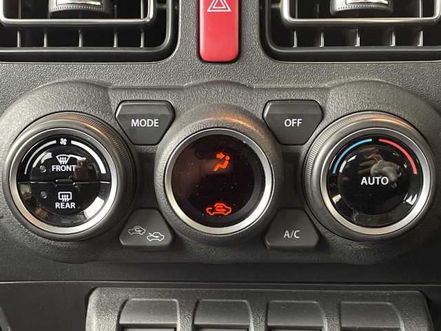 スズキ ジムニー XC 兵庫県 2018(平30)年 5.3万km ブルーイッシュブラックパール3 SDナビ/(CD、DVD、BT)/バックカメラ/LEDヘッドランプ /クルーズコントロールシステム/プッシュスタート/ETC/ステアリングオーディオスイッチ/ヒーテッドドアミラー/革巻きステアリング