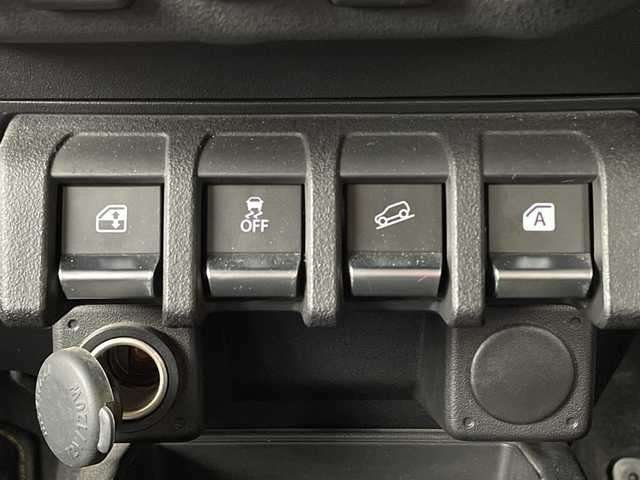 スズキ ジムニー XC 兵庫県 2018(平30)年 5.3万km ブルーイッシュブラックパール3 SDナビ/(CD、DVD、BT)/バックカメラ/LEDヘッドランプ /クルーズコントロールシステム/プッシュスタート/ETC/ステアリングオーディオスイッチ/ヒーテッドドアミラー/革巻きステアリング