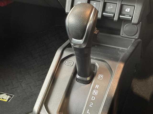 スズキ ジムニー XC 兵庫県 2018(平30)年 5.3万km ブルーイッシュブラックパール3 SDナビ/(CD、DVD、BT)/バックカメラ/LEDヘッドランプ /クルーズコントロールシステム/プッシュスタート/ETC/ステアリングオーディオスイッチ/ヒーテッドドアミラー/革巻きステアリング