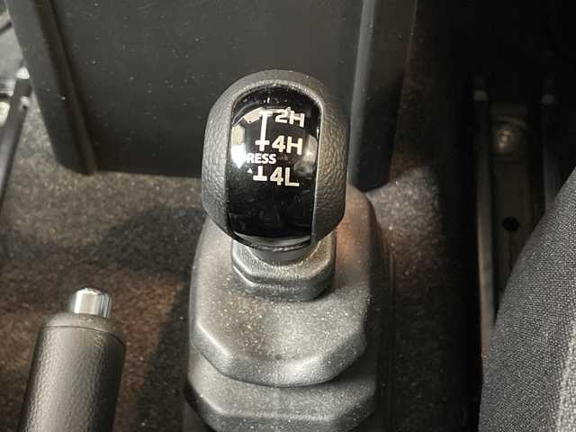 スズキ ジムニー XC 兵庫県 2018(平30)年 5.3万km ブルーイッシュブラックパール3 SDナビ/(CD、DVD、BT)/バックカメラ/LEDヘッドランプ /クルーズコントロールシステム/プッシュスタート/ETC/ステアリングオーディオスイッチ/ヒーテッドドアミラー/革巻きステアリング