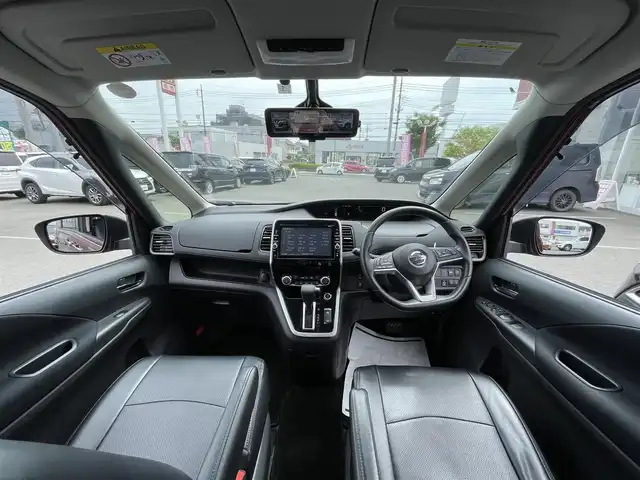 日産 セレナ ハイウェイスター 群馬県 2017(平29)年 5.1万km マルーンレッド 2トーン 〇純正9インチナビ/〇フルセグTV/〇バックカメラ/○フリップダウンモニター/〇アラウンドビューモニター/〇ビルトインETC/〇ドライブレコーダー/〇パワースライドドア（両側）/○セーフティパックB/○プロパイロット/〇インテリジェントエマージェンシーブレーキ/〇クルーズコントロール/〇LEDヘッドランプ/〇オートライト/〇純正16インチアルミ/〇革巻きステアリング/〇オートエアコン/〇インテリジェントキー/〇禁煙車