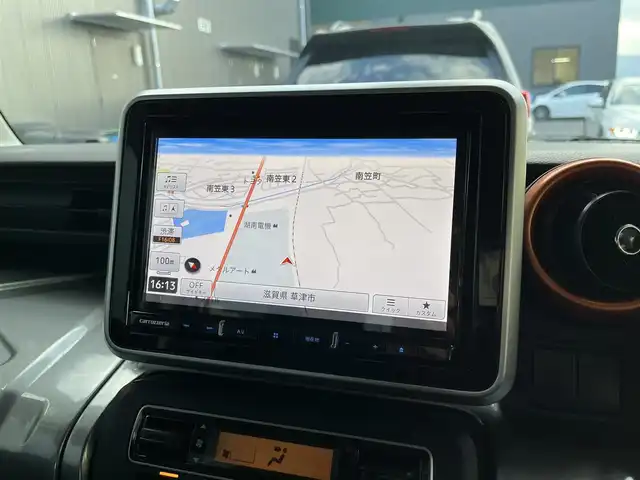 スズキ スペーシア ギア HYBRID XZターボ 滋賀県 2019(令1)年 6.8万km オフブルーメタリック/ガンメタリック2トーンルーフ 禁煙車/カロッツェリア製8型ナビ/（CD/DVD/Bluetooth/フルセグTV)/バックカメラ/ビルトインETC/両側パワースライドドア/前席シートヒーター/シートカバー/後席窓ロールサンシェード/デュアルセンサーブレーキサポート/車線逸脱警報/クルーズコントロール/リアソナー/LEDヘッドライト/オートライト/オートハイビーム/アイドリングストップ/パドルシフト/プッシュスタート/スマートキー×２