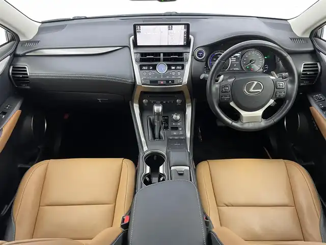 レクサス ＮＸ 300h Iパッケージ 埼玉県 2019(令1)年 4.3万km ソニッククォーツ 純正エアロ　メーカーナビ　バックカメラ　３眼ＬＥＤヘッドライト　キャメルレザー　レーダークルーズ　　パワーバックドア　パワーシート　シートヒーター　地デジフルセグ　セーフティシステムプラス