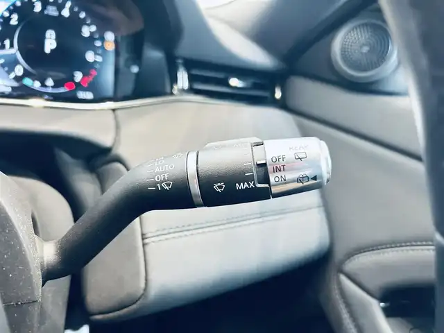 ランドローバー レンジローバーイヴォーク Rダイナミック SE 大阪府 2021(令3)年 1.9万km サントリーニブラック ワンオーナー/HUD/黒革/パワーシート/シートヒーター/Dシートメモリ/ステアリングヒーター/ACC/純正ナビ/360度カメラ/applecarplay/ブラインドスポット/純正21インチAW/LEDヘッドライト/電動リアゲート/ETC/ドラレコ/デジタルインナーミラー