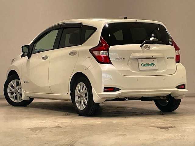 日産 ノート e－パワー X 宮城県 2018(平30)年 3.1万km ブリリアントホワイトパール ワンオーナー/衝突被害軽減システム/前後コーナーセンサー/レーンキープアシスト純正ナビ/アラウンドビューカメラ/純正ナビ/フルセグTV/DVD、Bluetooth、AUX/ドライブレコーダー/LEDヘッドライト/オートライト/純正アルミホイール/純正フロアマット/アンチロックブレーキシステム/横滑り防止装置